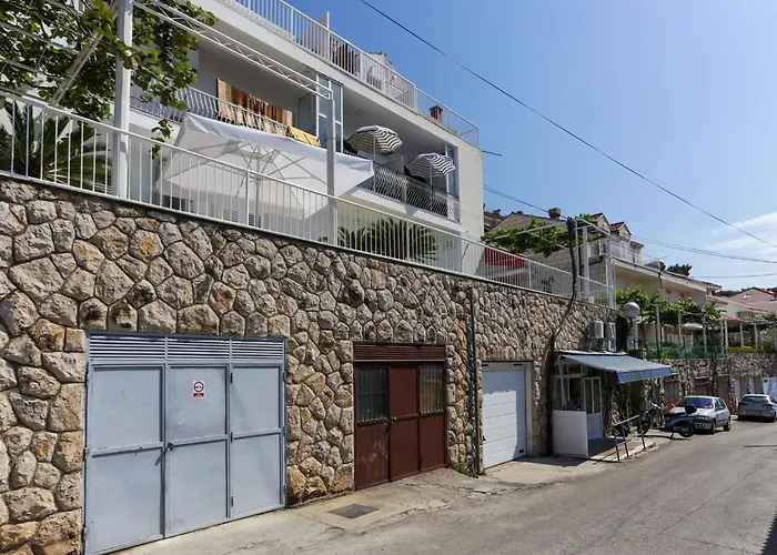 Апартаменты Lapad View - Duplex Economy Two Bedroom With Terrace